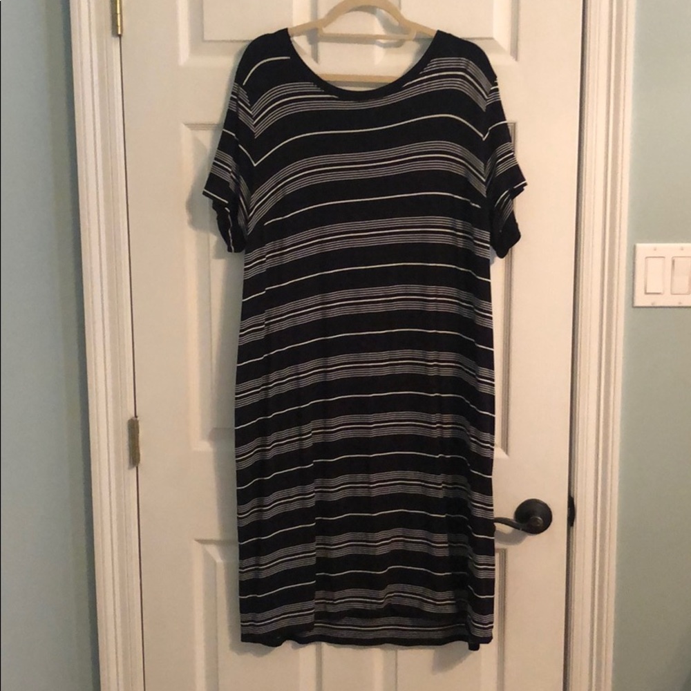 Last chance! Make an offer! Casual dress